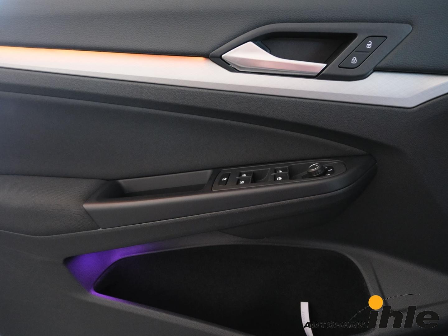 Volkswagen Golf VIII 1,5 eTSI DSG IQ-LIGHT+NAVI+R-FAHRKAMER, миниатюра 7