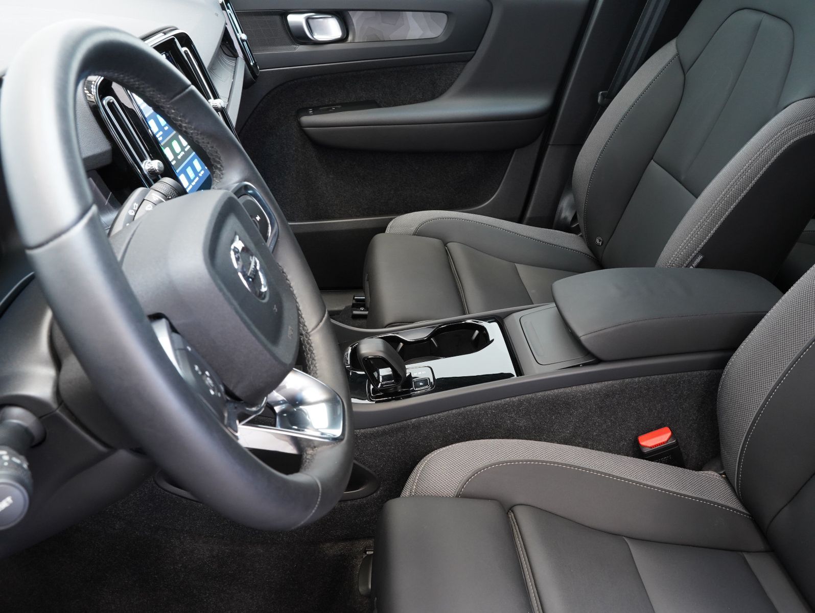 Fahrzeugabbildung Volvo C40 Plus Recharge Twin Pure Electric AWD