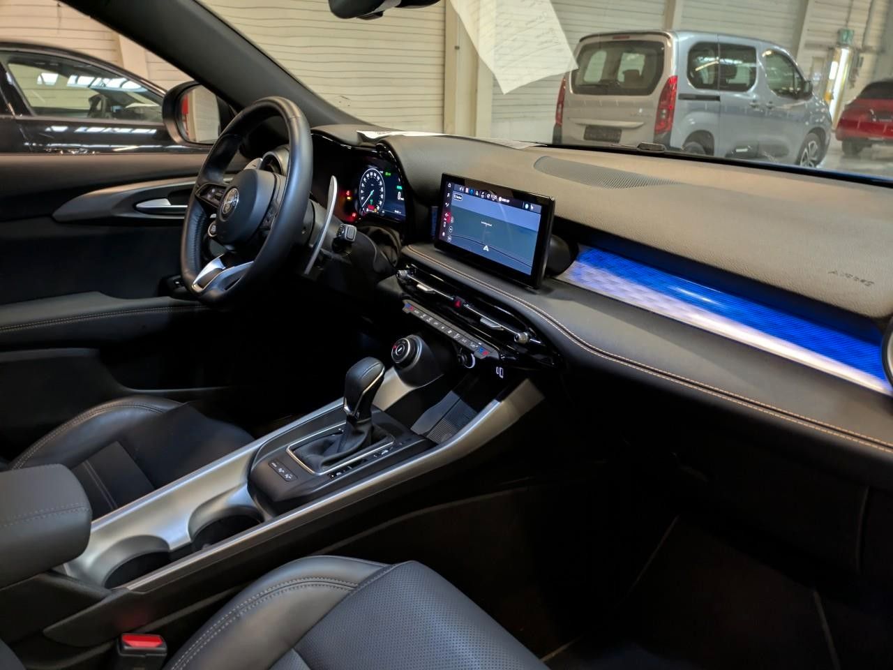 Fahrzeugabbildung Alfa Romeo Tonale PHEV VELOCE Q4 NAVI/MATRIX/KAMERA/SPORT