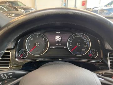 Volkswagen Touareg 4.2 TDI 4-Motion DSG *NAVI*ACC*AHK*LED*