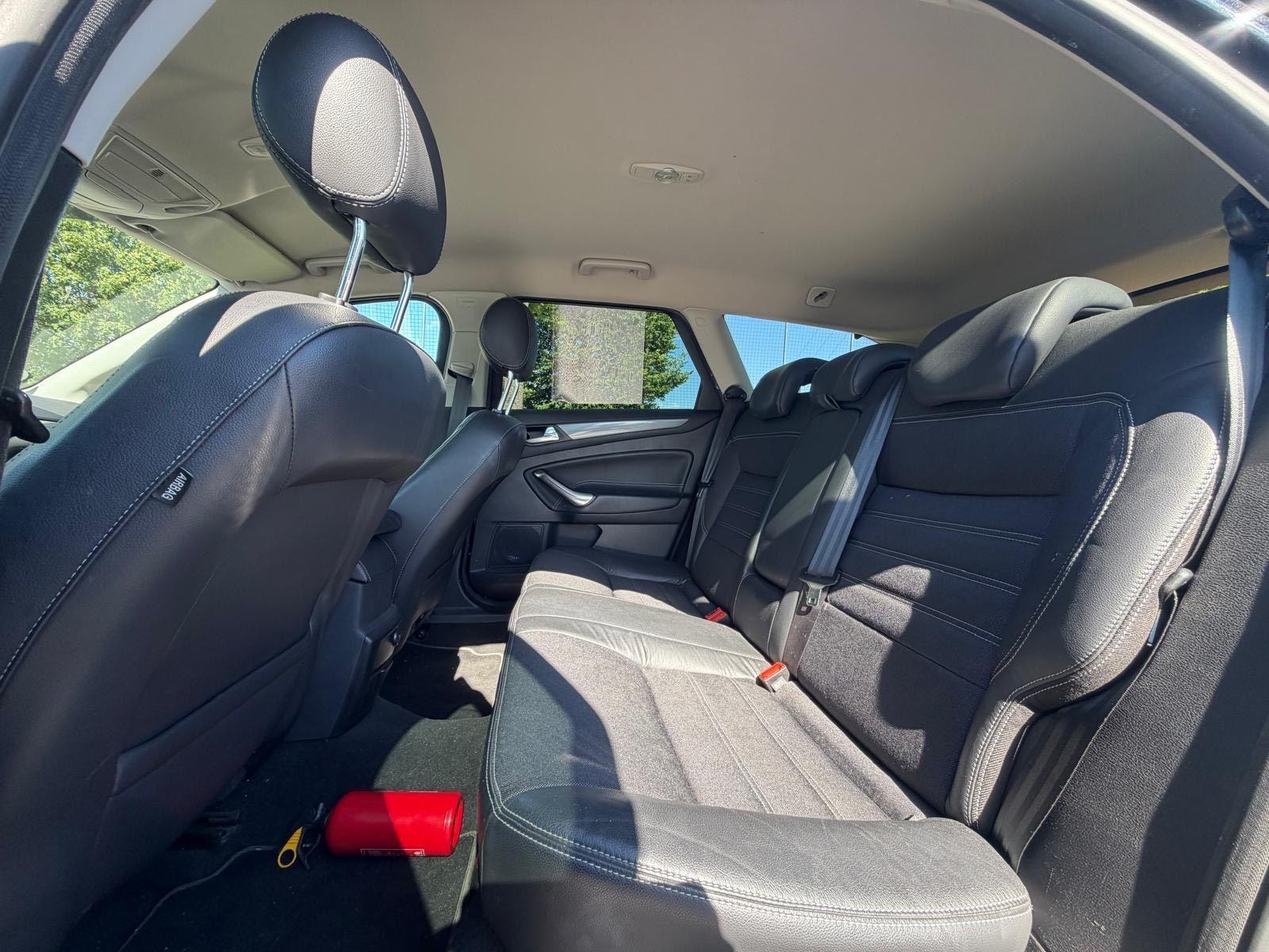 Ford Mondeo 2011 — photo 13
