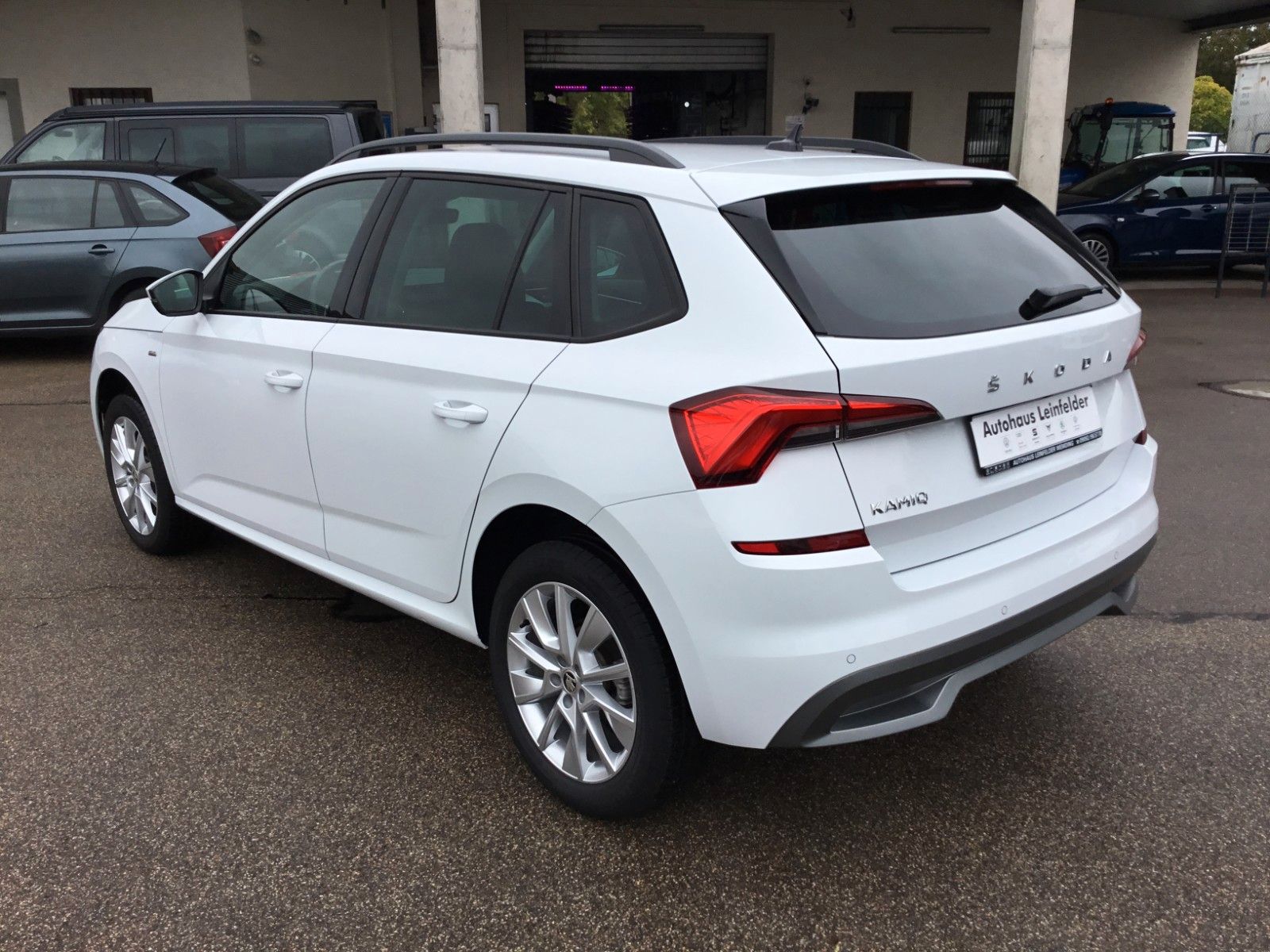 Fahrzeugabbildung SKODA Kamiq 1.5l TSI DSG TOUR+LED+17"+Navi