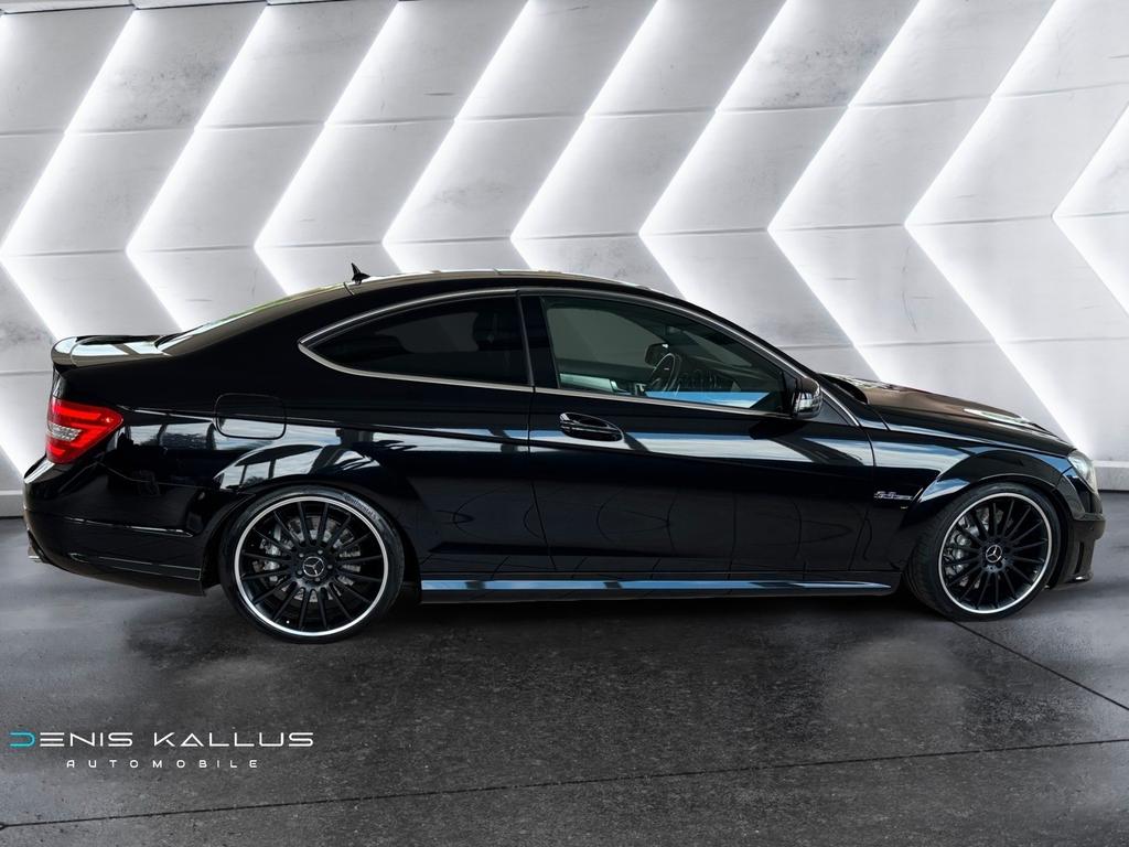 Mercedes-Benz C 63 AMG