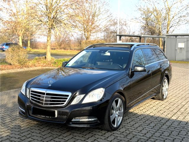 Mercedes-Benz E 220 CDI T AVANTGARDE Sportpaket Top Zustand.!!