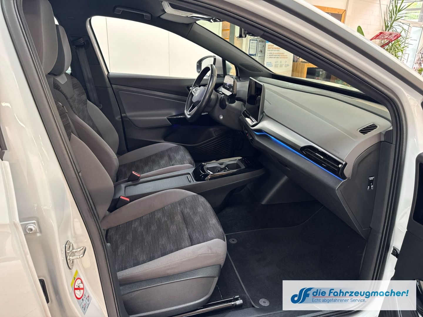 Fahrzeugabbildung Volkswagen ID.4 Pro 210 kW Navi LED ACC Apple CarPlay Andro