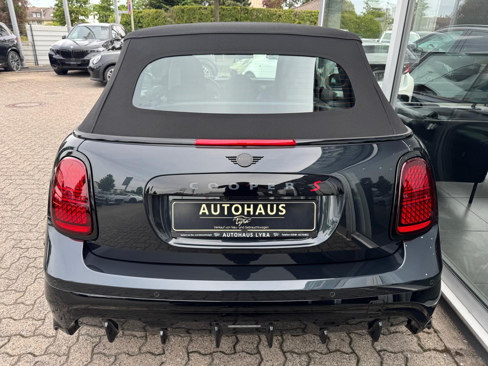 MINI Cooper S Cabrio JCW*NAVI*360°KAMERA*HUD*H&K*