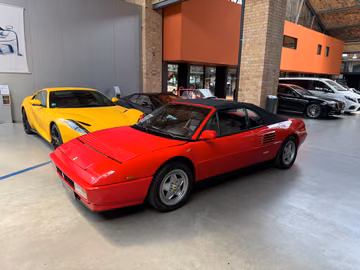 1992 Ferrari MONDIAL 照片 1