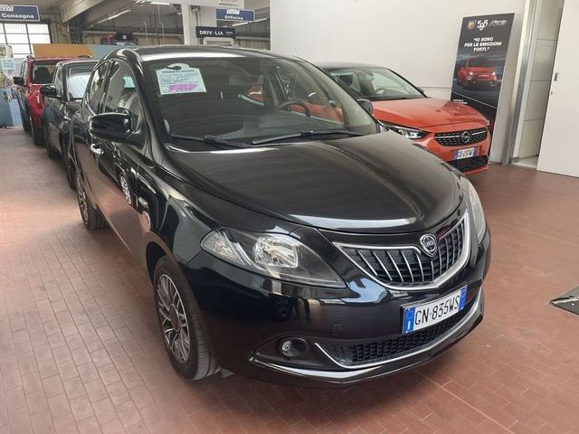 Другие Lancia Ypsilon 1.0 FireFly 5 porte S&S Hybrid Go