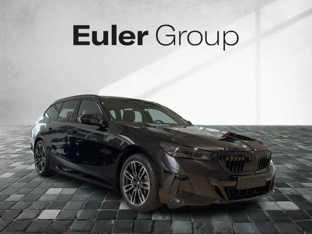 BMW i5 eDrive40 Sportpaket HUD AHK-klappbar AHK Navi
