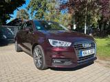 Audi A1 1.4 TFSI - Garagenwagen, wenige Kilometer - Audi A1: Von Privat