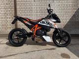 KTM Duke 690 R - SUPER MOTO