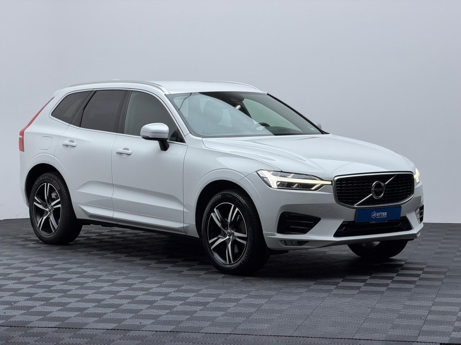 Volvo XC60 D5 AWD R-Design AHK 3D-NAVI Intel Sport