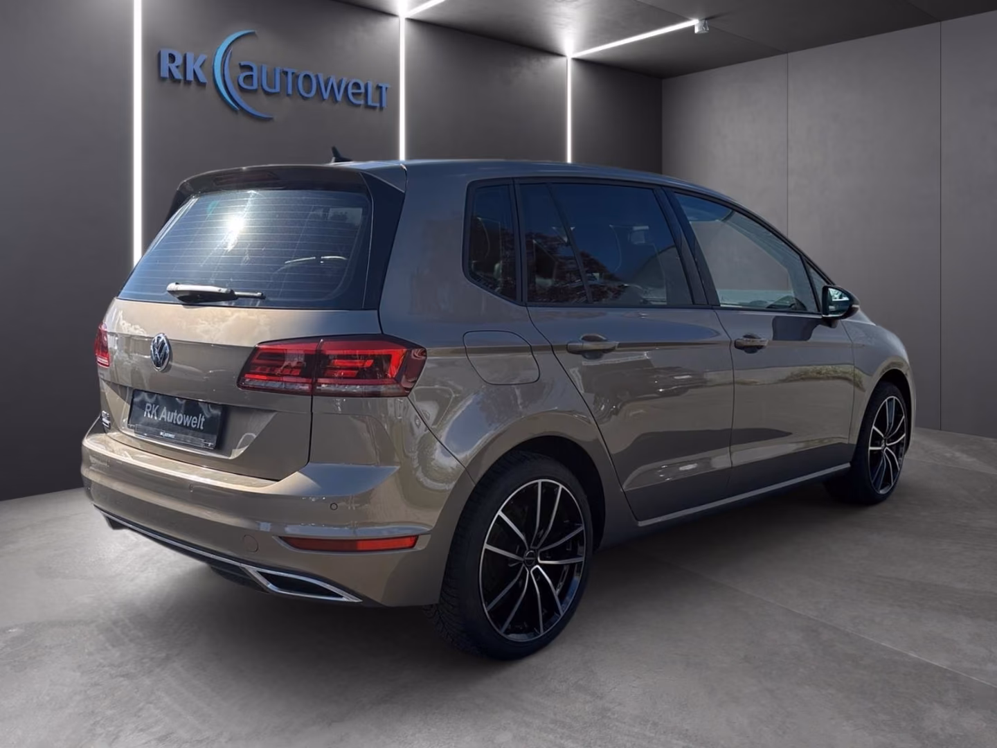 Volkswagen Golf Sportsvan 7 VII Comfortline 1.0 TSI SHZ PDC