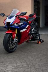Honda CBR 1000 RR-R SP - HONDA CBR 1000 RR SP