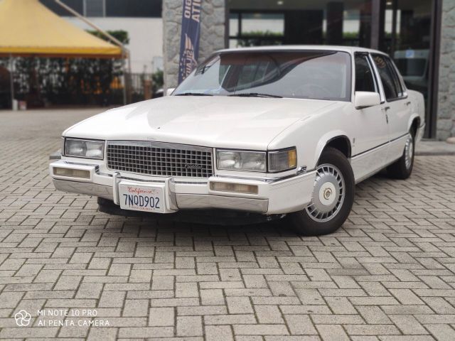 Cadillac CADILLAC DE VILLE 4.4 Benzina 158 CV 1990 Targa 