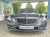 Mercedes-Benz E 200 T-Modell CGI BlueEfficiency NAVI/PDC/PANO - Mercedes-Benz E 200 aus 2011
