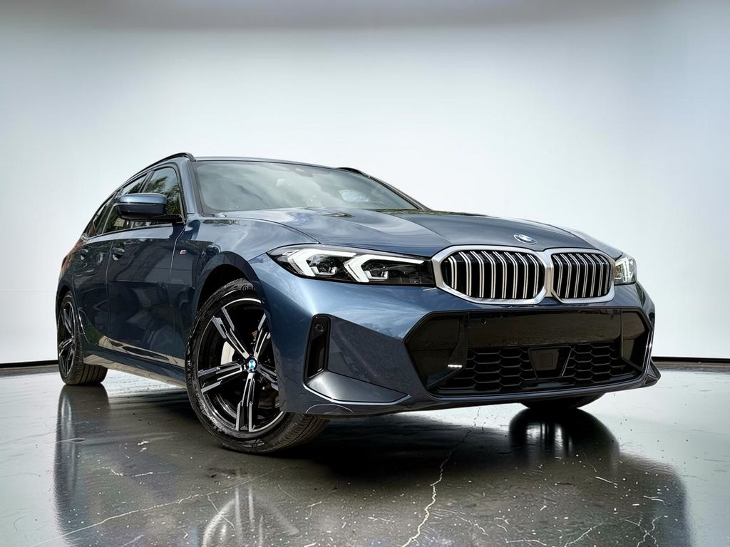 Image of BMW 330