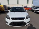 Ford Focus Lim. Style + HU 08/27 Klima - Ford Focus aus 2010: ST