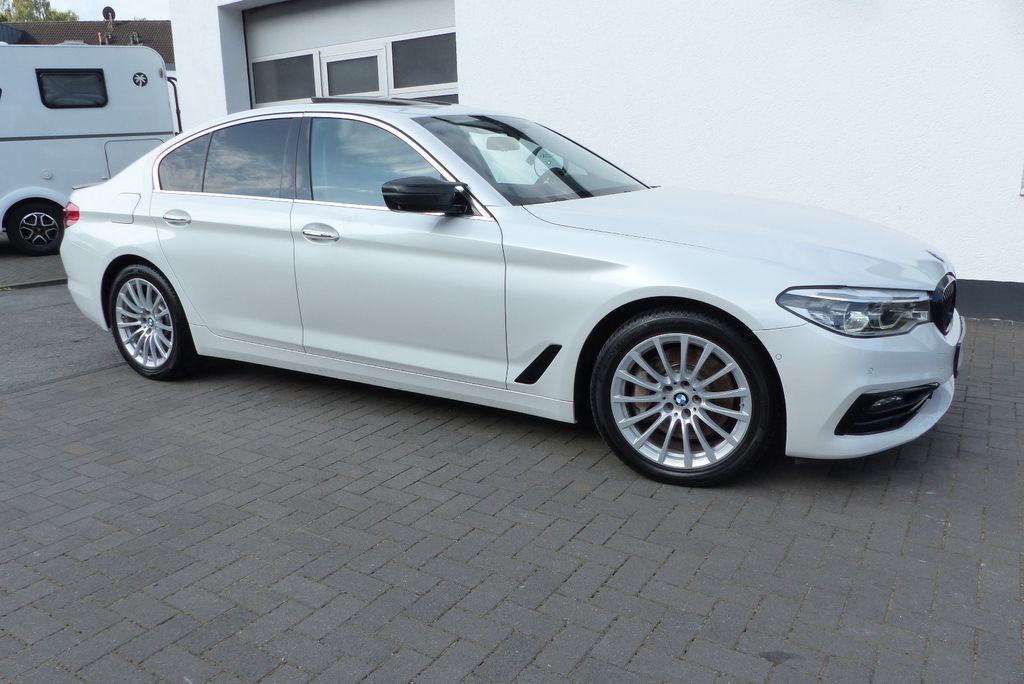 Image of BMW 530