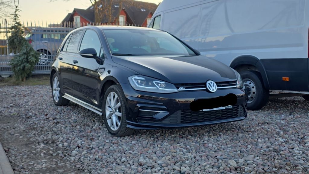 Image of Volkswagen Golf