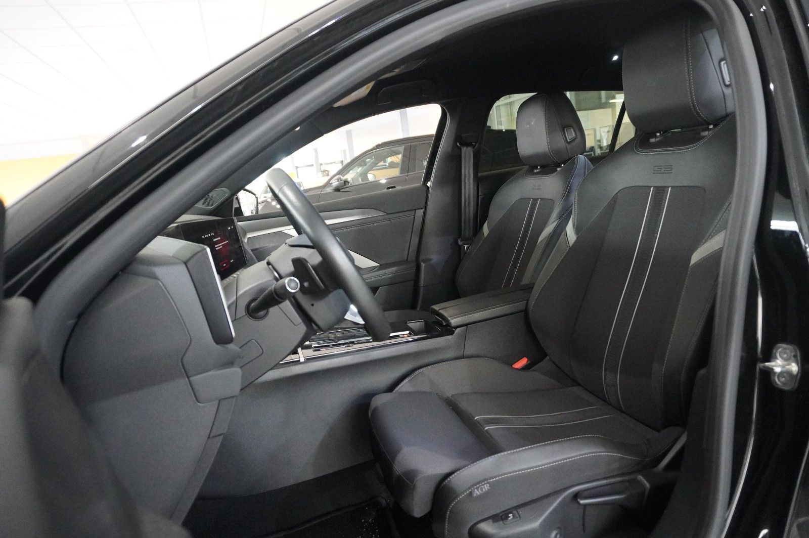 Fahrzeugabbildung Opel Astra L ST 1.2T GS SPORT NAVI/LED/VIRTUAL/SH/AHK