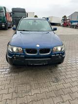 BMW X3 3.0d*xDrive*Vollausstattung*8fachbreift - BMW X3: Limousine