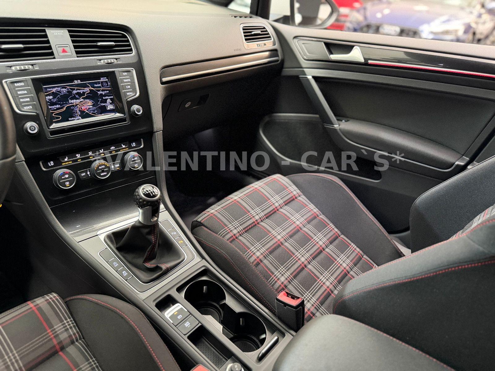 Volkswagen Golf VII Lim. GTI Navi/Temp/Parklenk/Shz/BiXen