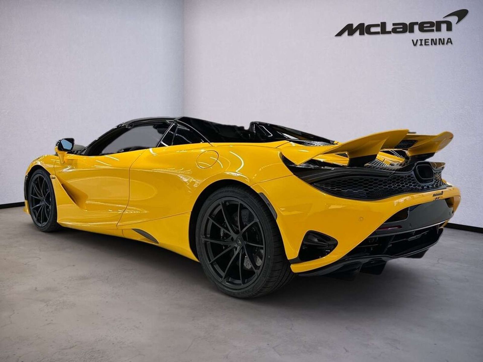 McLaren 750S Spider / Volcano Yellow / Comfort Seats / B imagem 3