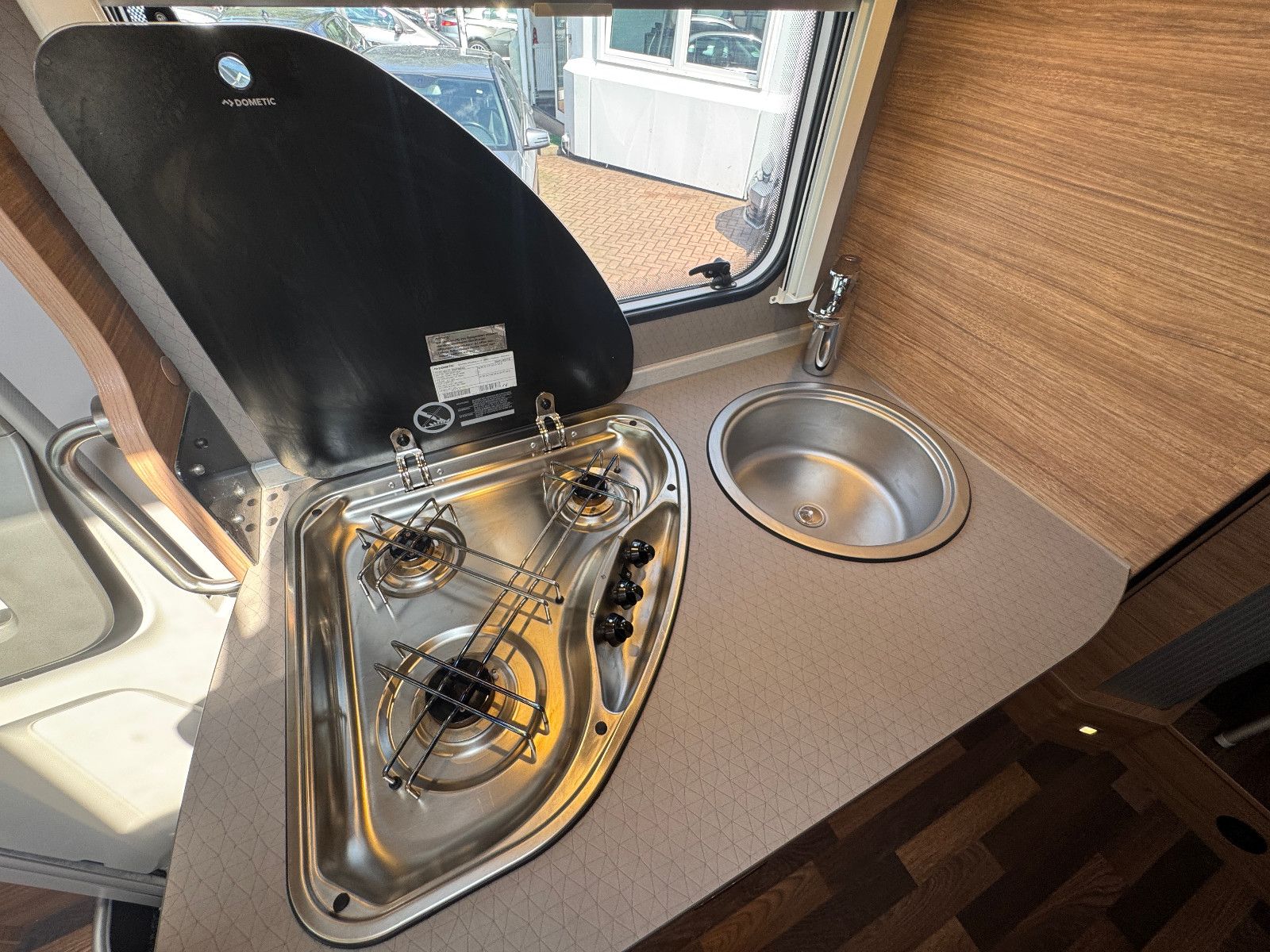 Fahrzeugabbildung Weinsberg CaraCompact 600 MEG EDITION PEPPER NAVI KAMERA