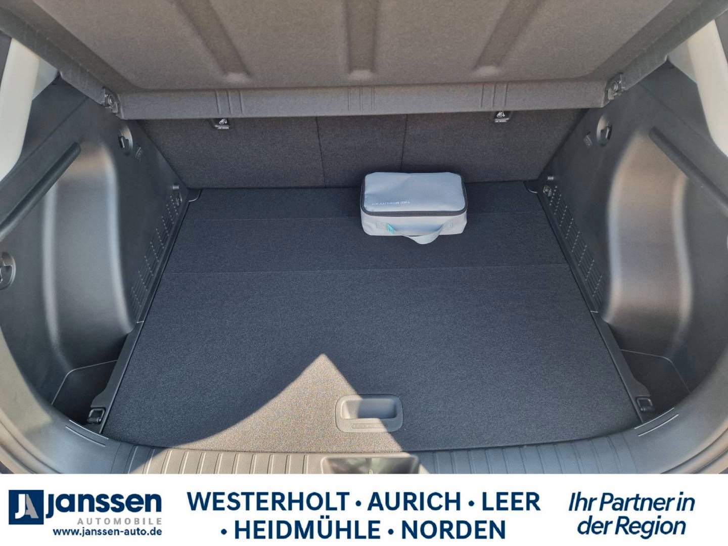 Fahrzeugabbildung Hyundai KONA SX2 HEV TREND Assistenz-Paket, Licht-Paket