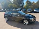 Volvo V40 T2 Kinetic-Einparkhilfe vorne/hinten - Volvo in Saarbrücken