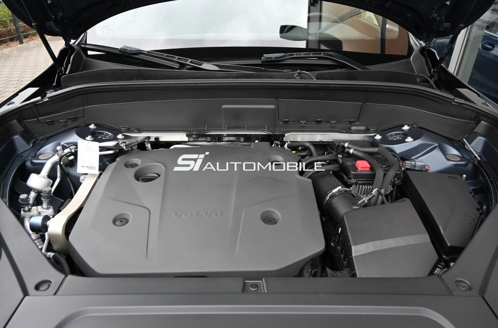 Fahrzeugabbildung Volvo XC90 B5 D AWD R-Design °AHK°STANDHEIZ°PANO°22"°