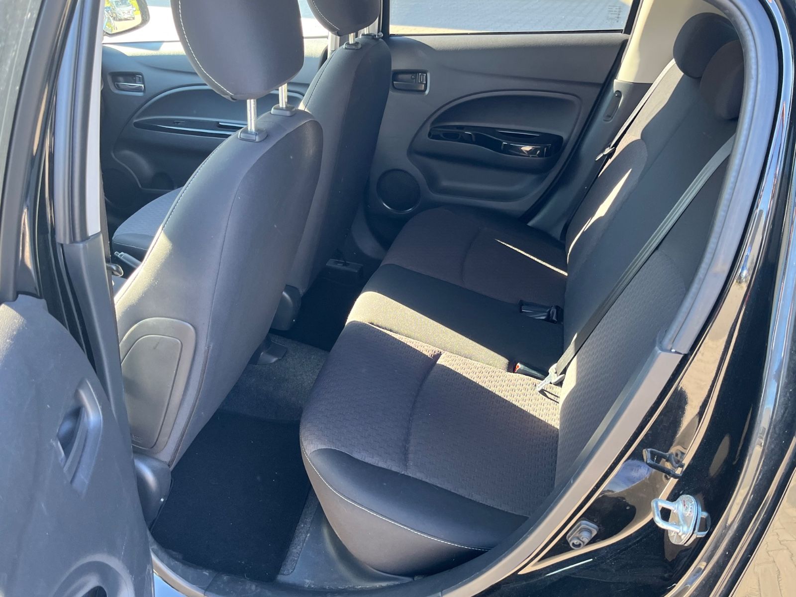 Fahrzeugabbildung Mitsubishi Space Star 1.2 CVT Edition+ UNFALL-&HAGELSCHADEN