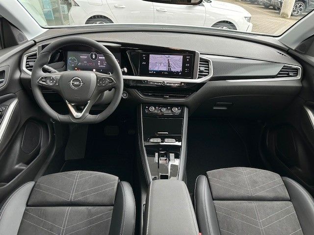 Fahrzeugabbildung Opel Grandland GS 1.2l 136PS Automatik/Navi!