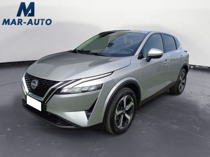 Nissan Qashqai - 1