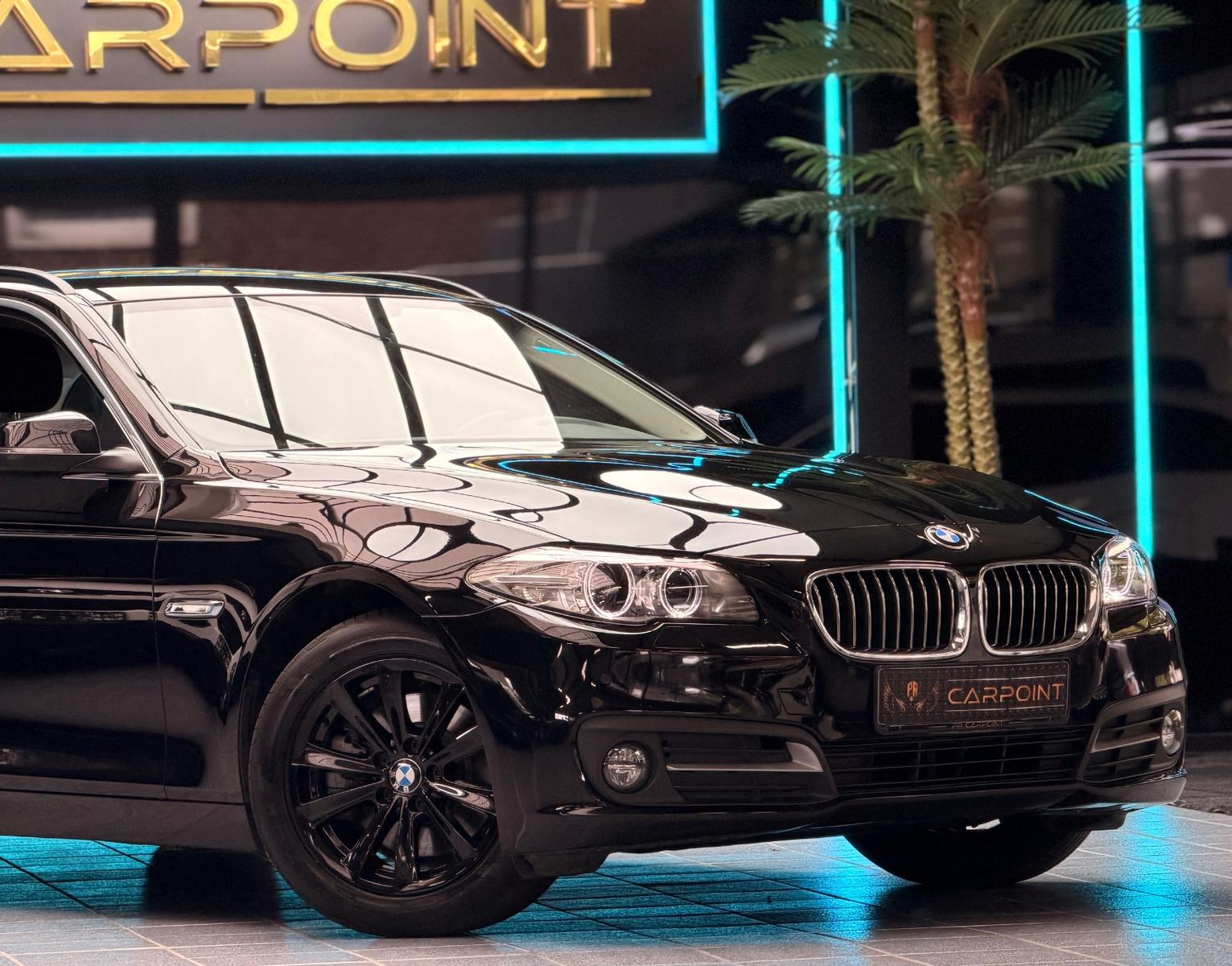BMW 520i  Touring Bi-Xenon/AHK/Navi/BT/SHZ/PDC