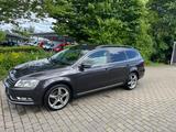 Volkswagen Passat 2.0 TDI 4MOT Comfortline BMT Variant ... - Volkswagen Passat aus 2011: Kombi