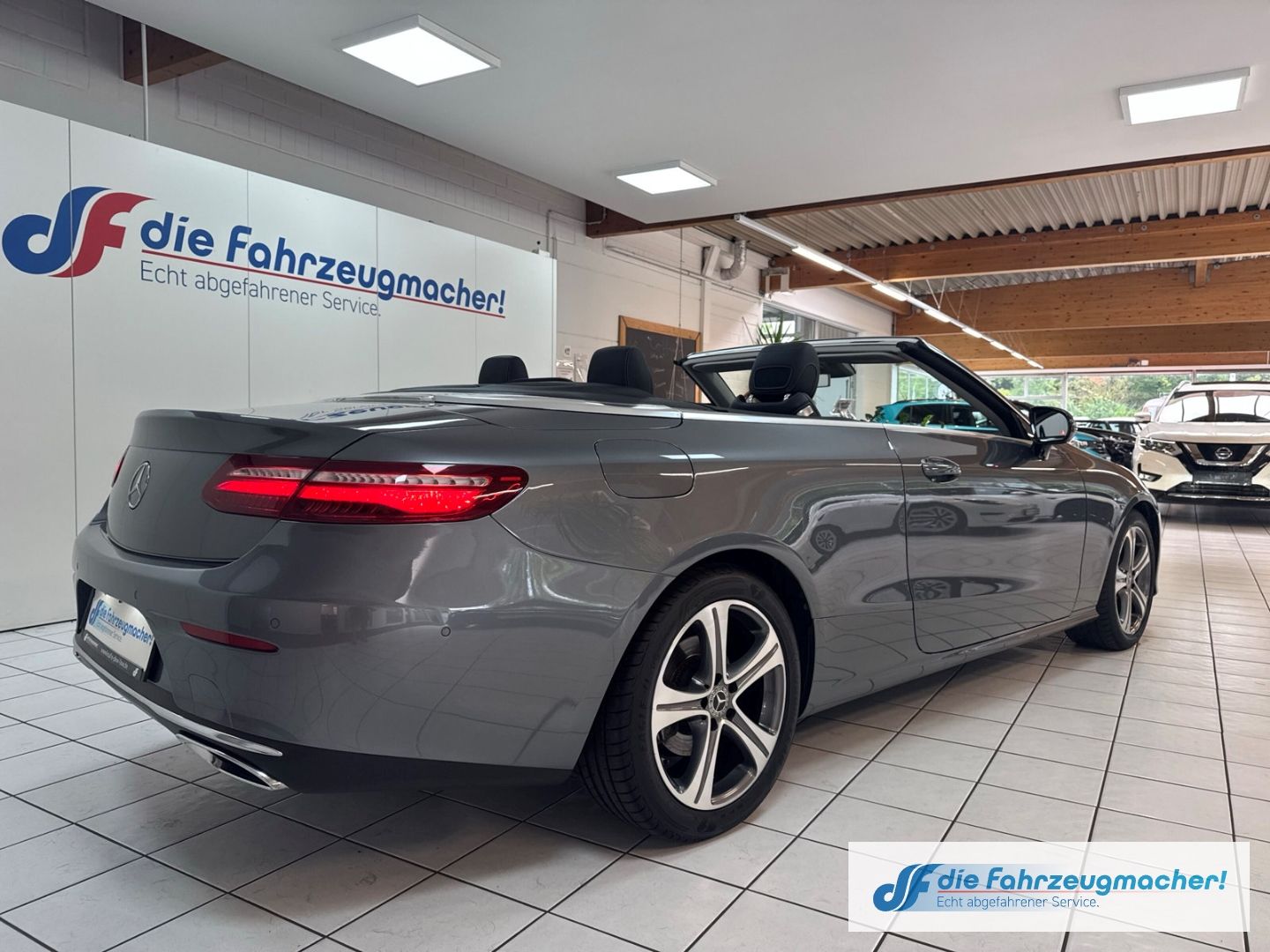 Fahrzeugabbildung Mercedes-Benz E 220 -Klasse Cabrio d  Navi Leder Memory Sitze