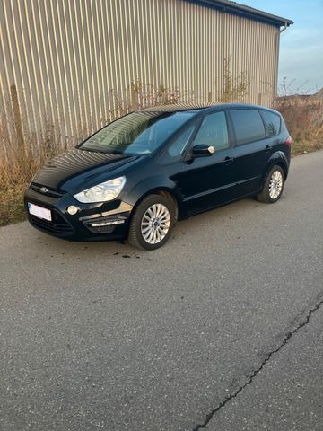 Ford S-Max 1,6 EcoBoost Titanium