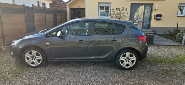 Opel Astra 1.4 Turbo Design Edition 103kW Design ...