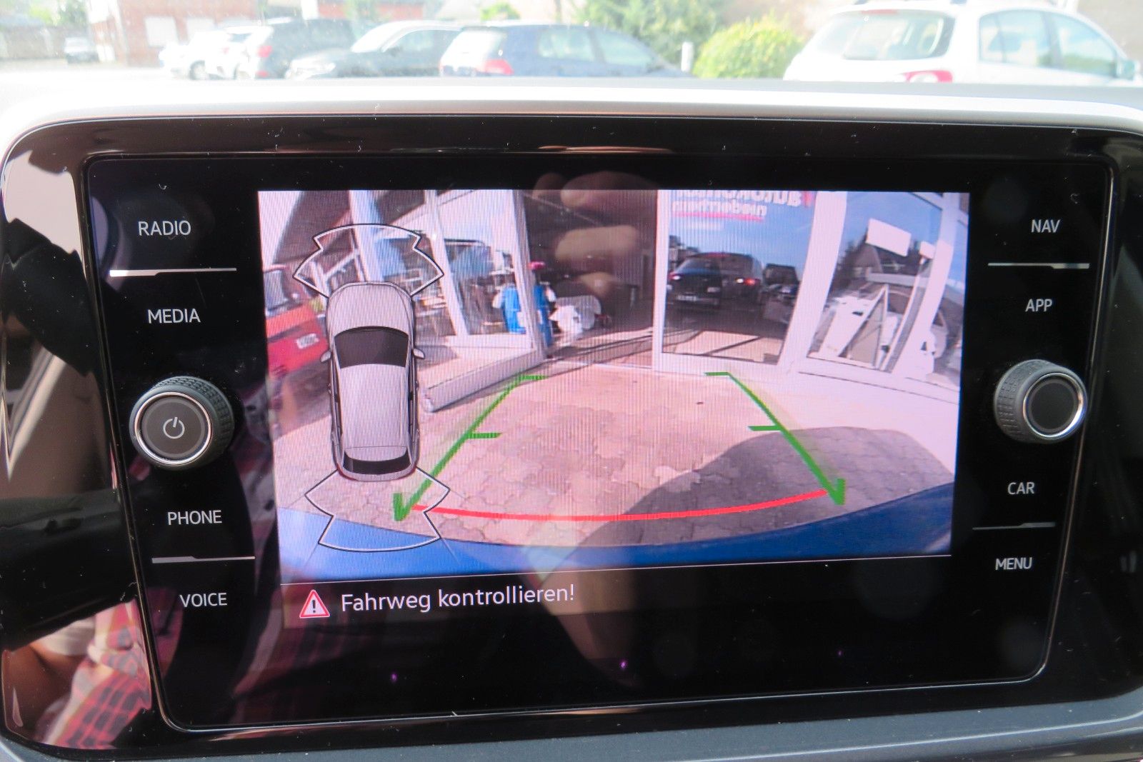 Fahrzeugabbildung Volkswagen T-Roc Style KAMERA ACC NAVI APP SITZH DIGI-COPI