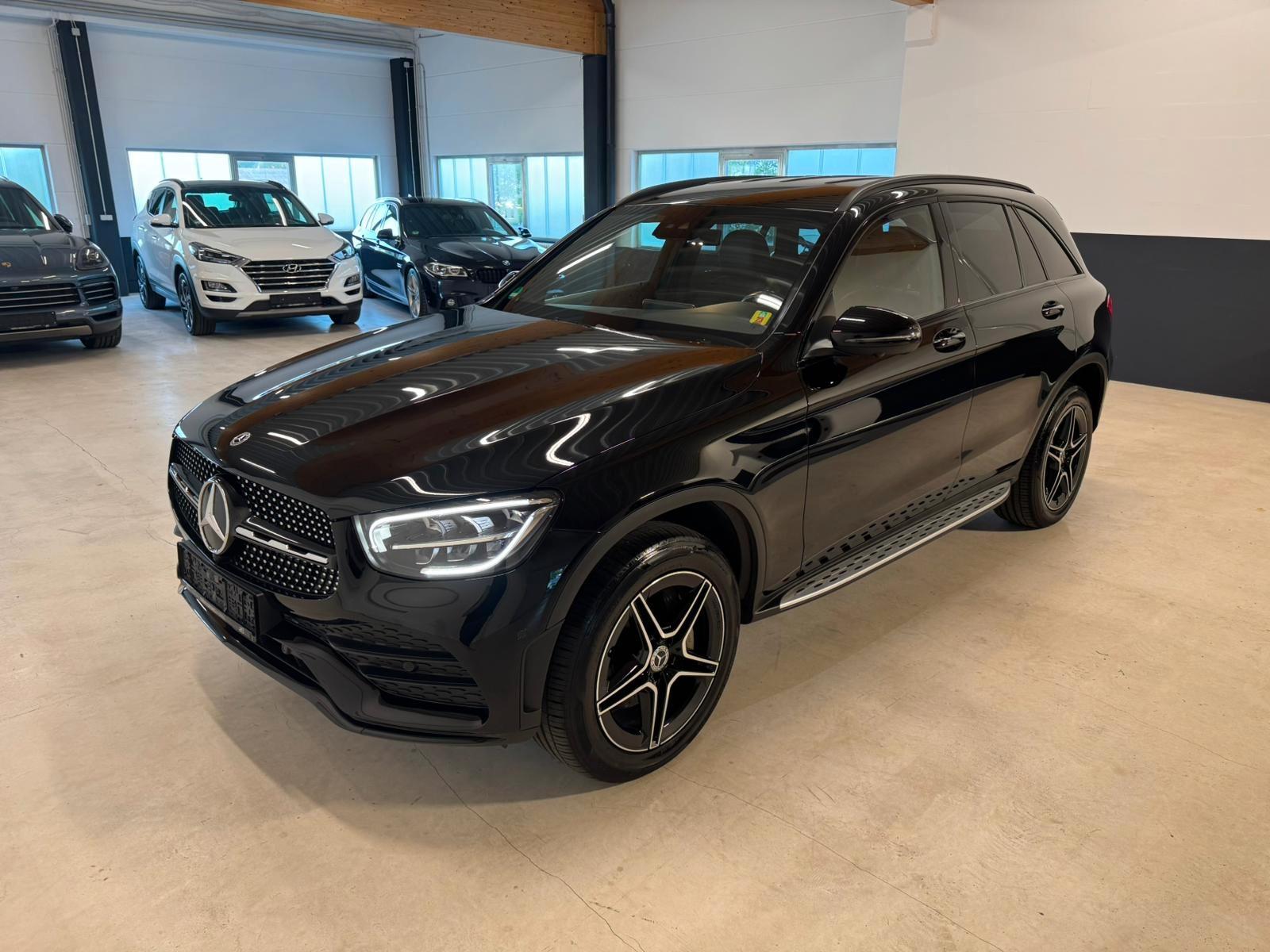 Mercedes-Benz GLC 300 DE 4Matic*AMG*AHK*LED*1HAND*SHEFT*UF*NIG