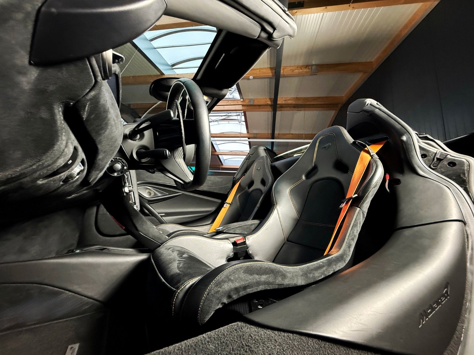 Fahrzeugabbildung McLaren 720S Spider + Scheckheft + Service Neu + Top Zus