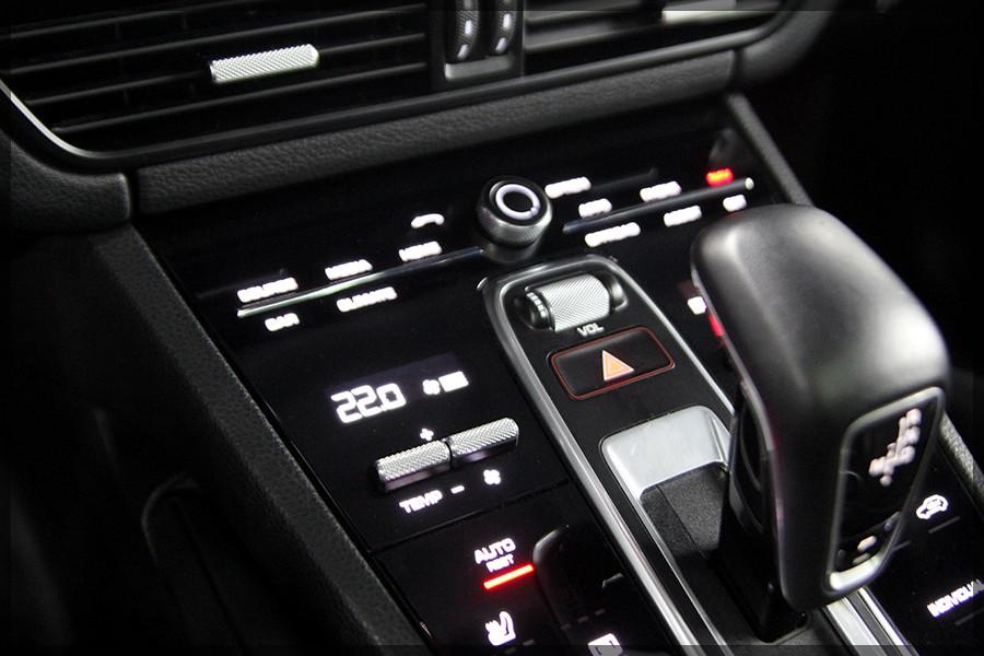 Porsche Cayenne 2.9 V6 S Tiptronic PANO / NAVI / MwSt