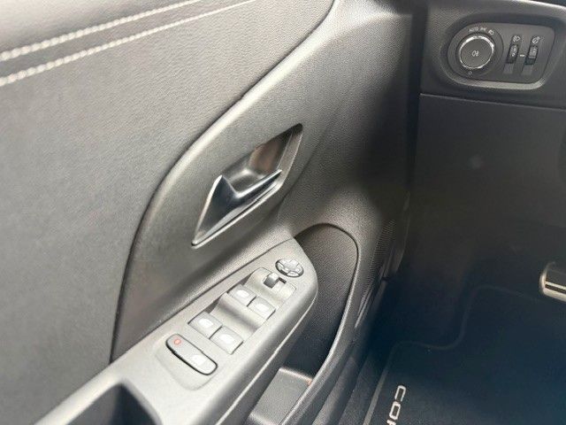 Fahrzeugabbildung Opel Corsa F GS 100PS Automatik/LED/Kamera!