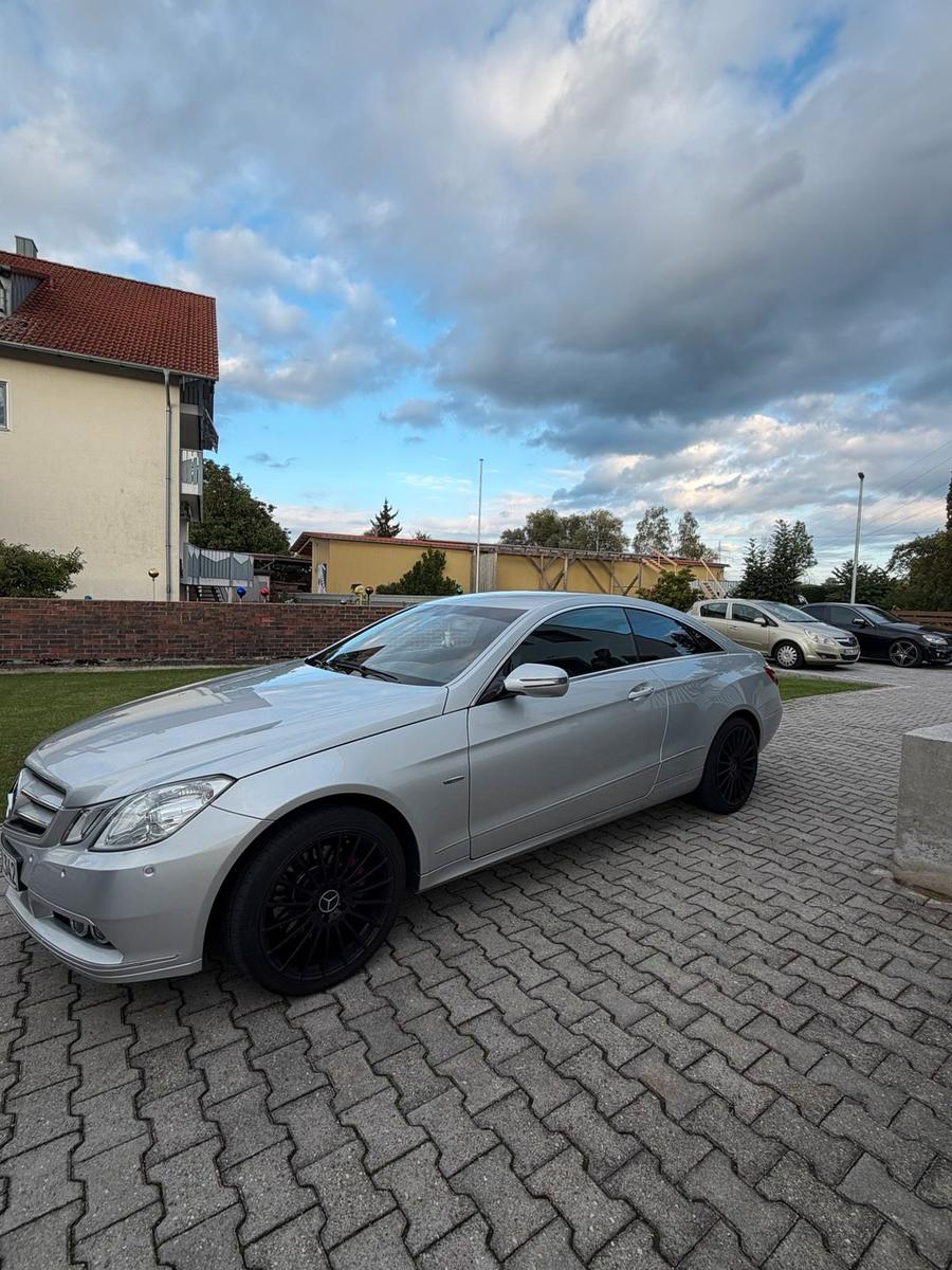 Mercedes-Benz E 250
