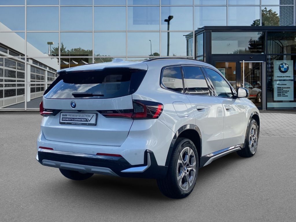 BMW X1 sDrive18d X Line Sitzhg. AHK Adapt.LED-Schein foto 3