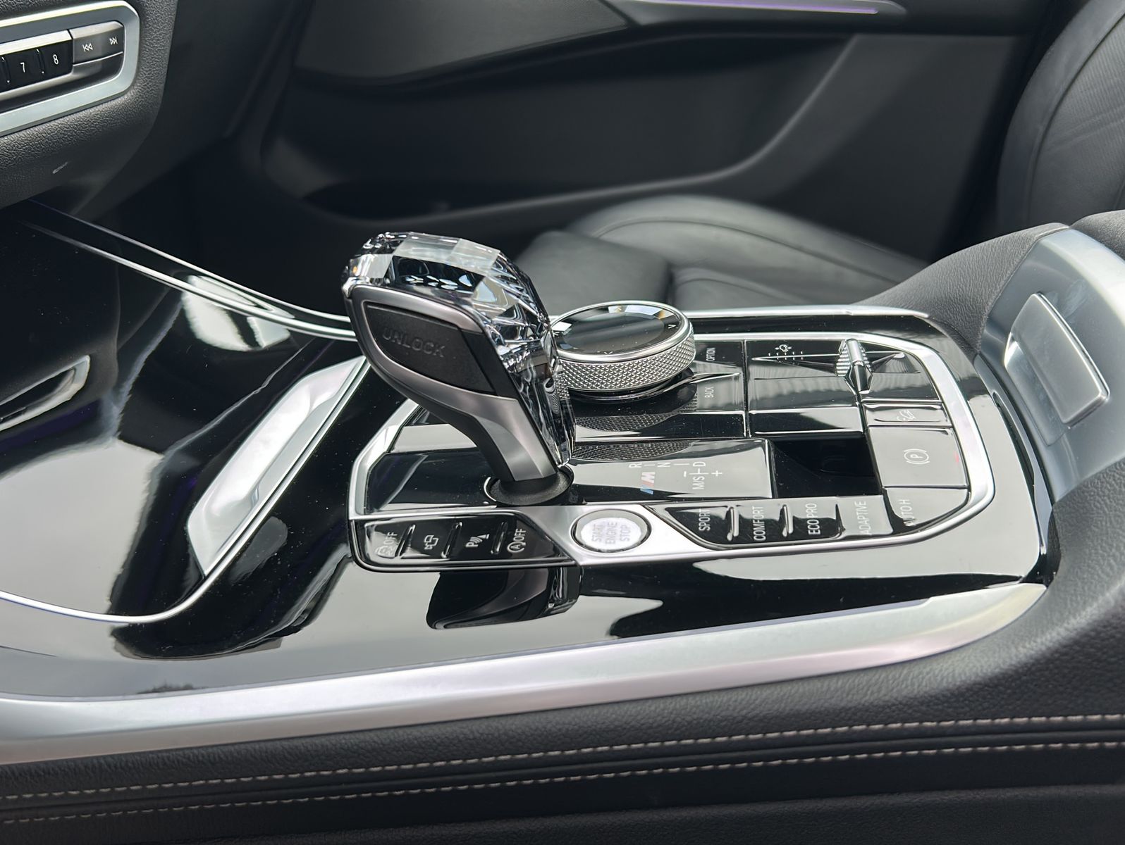 Fahrzeugabbildung BMW X7 M50 d M-Sport