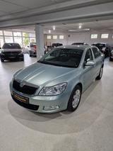 Skoda Octavia Lim. Ambiente-  Garantie - gebrauchte Skoda Octavia aus dem Jahr 2009
