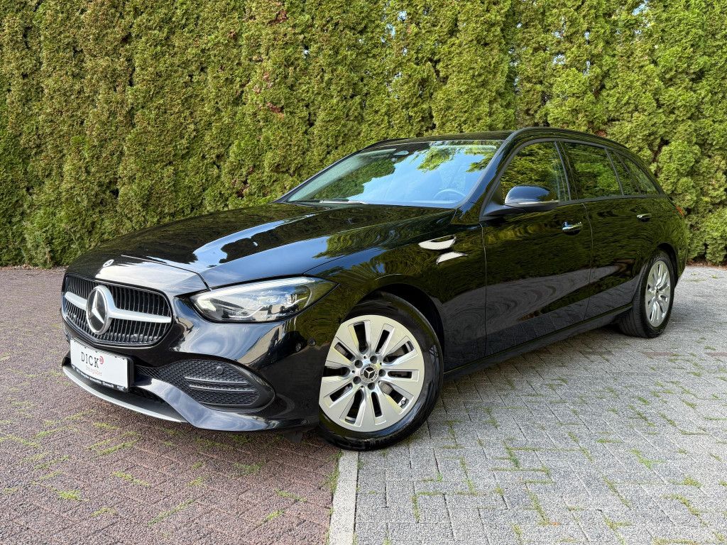 Fahrzeugabbildung Mercedes-Benz C 220 d T 9G LED+MBUX+KAMERA+SHZ+PARK+DAB